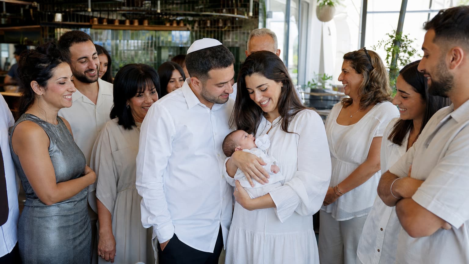 ארגון ברית בשבוע: מדריך הישרדות להורים טריים (2026)